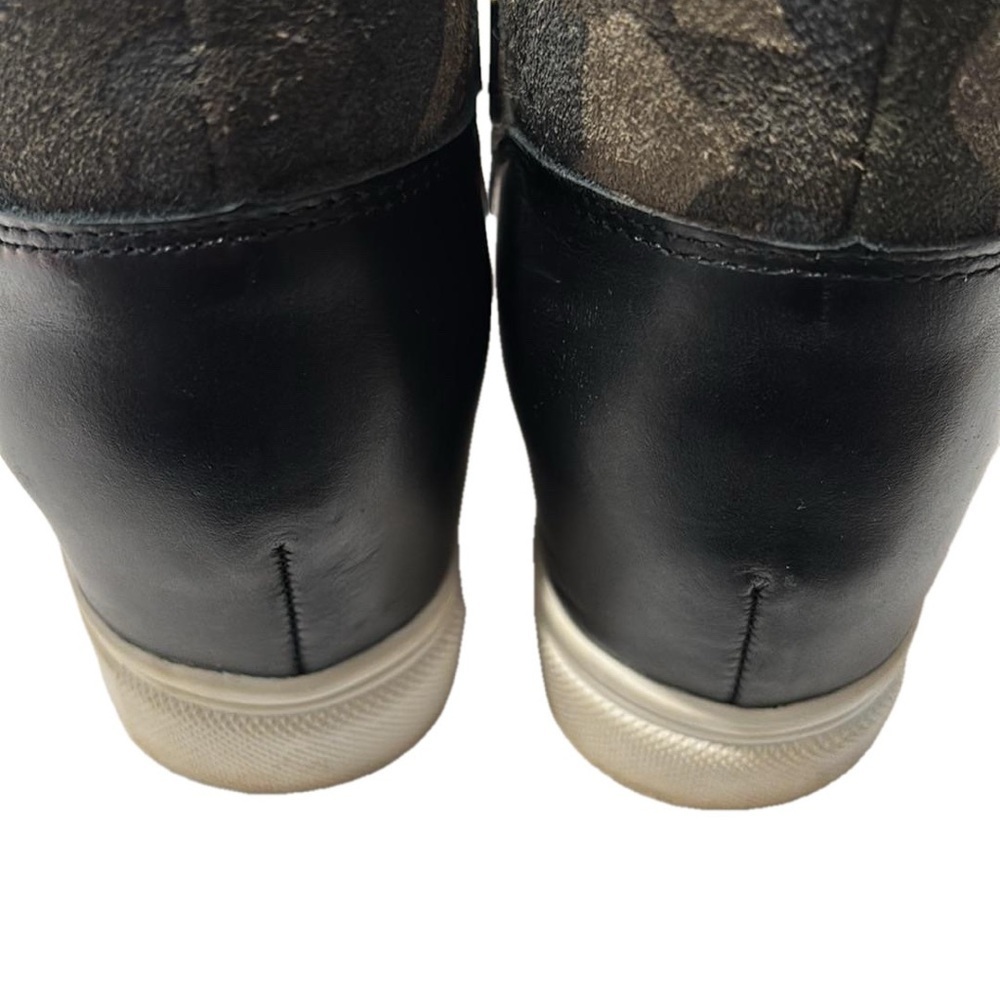 Blonde Goldy Wedge Sneakers, Size 7M, Camouflage & Black - Picture 4 of 7